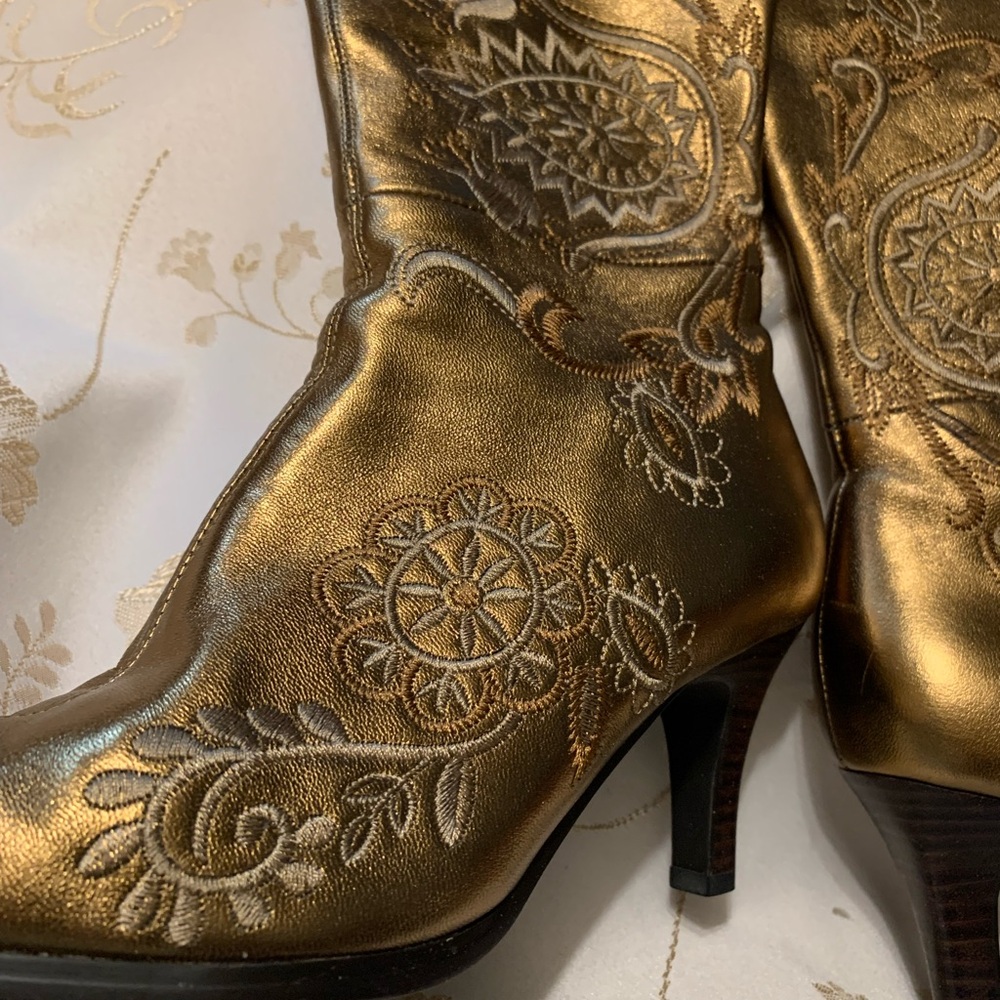 Size 7 Ferra Giacoma Gold Embroidered Boots - Picture 9 of 14